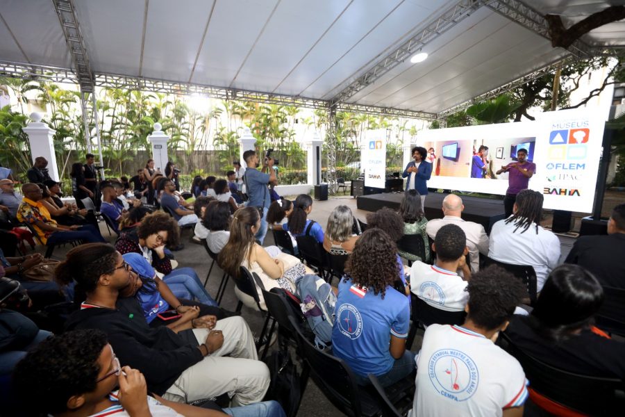 Programa estadual que leva estudantes da rede estadual aos museus é lançado em Salvador