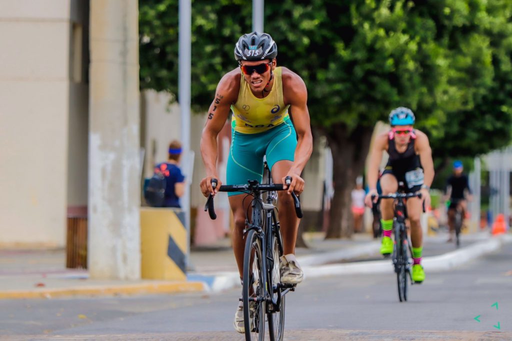 Bicampeão baiano de triathlon e atletas da ginástica rítmica representarão a Bahia em campeonatos nacionais