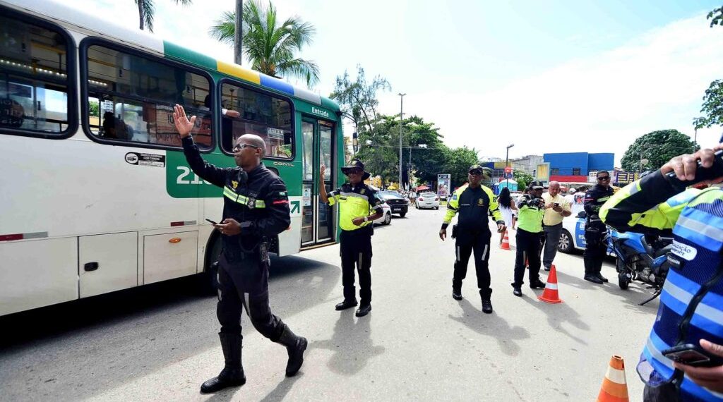 Transporte público é reforçado para Festa de Iemanjá