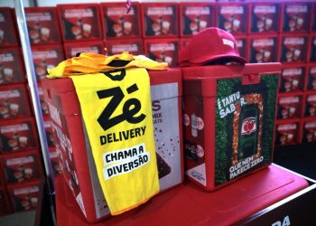 Entrega de kits para ambulantes do Carnaval de Salvador começa na quinta (20)