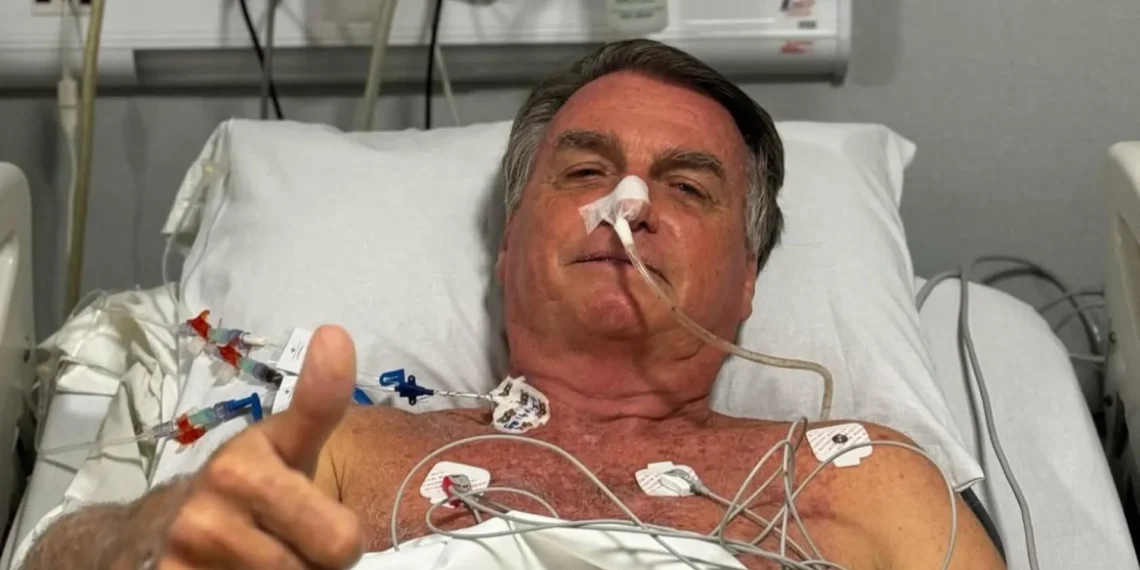 Bolsonaro segue sem movimentos intestinais há duas semanas e permanece na UTI