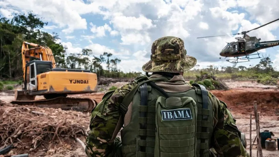 Garimpeiros do AM ameaçam ‘meter bala’ contra operação da PF e Ibama