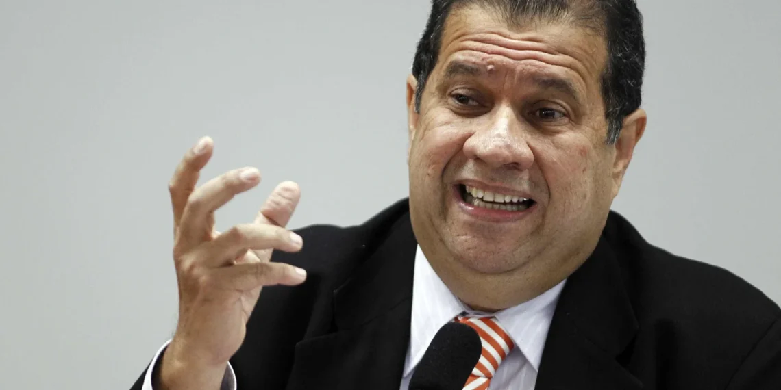 Lupi deve entregar o cargo nesta sexta, dizem auxiliares do governo