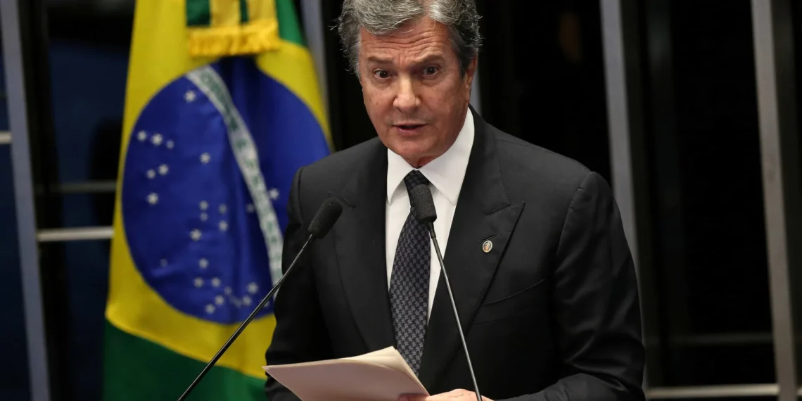 PGR defende prisão domiciliar para Collor