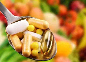 Suplementos podem ajudar a envelhecer melhor, mas não tratam doenças nem substituem dieta e exercícios