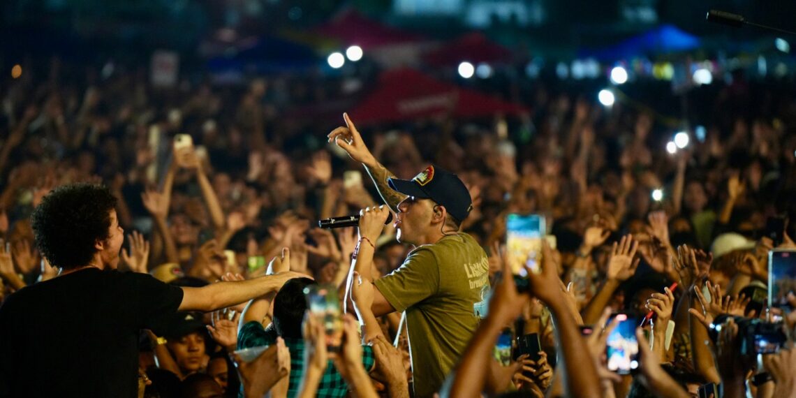 Piseiro toma conta do Parque de Exposições com show de Zé Vaqueiro