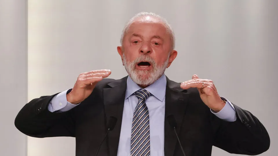 Indonésios ‘invadem’ perfil de Lula e revidam críticas dos brasileiros