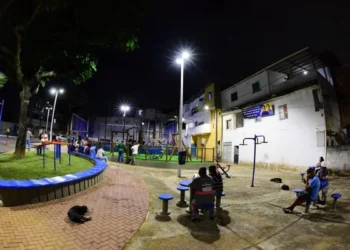 Prefeitura entrega praça revitalizada em Jardim Santo Inácio