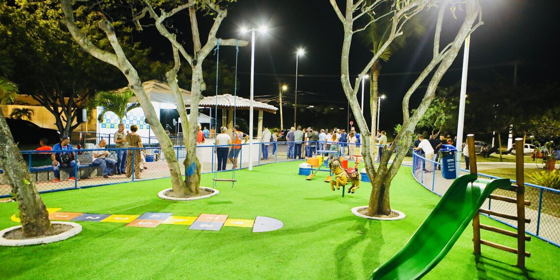 Prefeitura entrega praça revitalizada em Piatã, Salvador