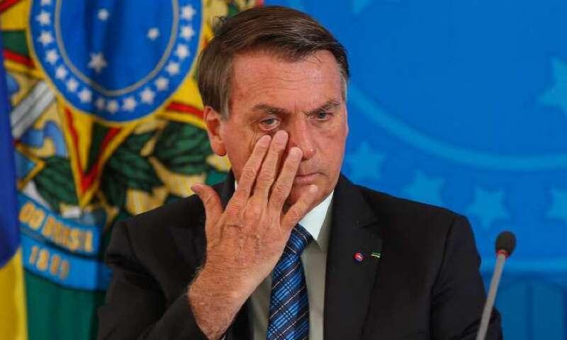 Bolsonaro vira alvo da PF e usará tornozeleira eletrônica