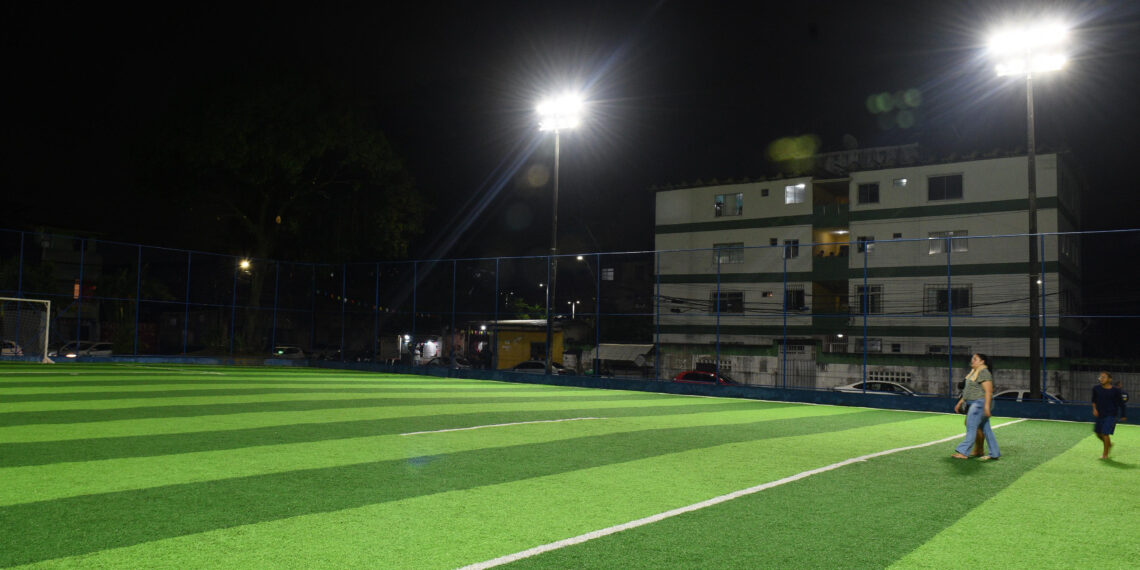 Campo em Cajazeiras VIII é reformado pela Prefeitura