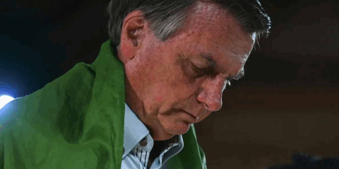 PGR pede ao STF condenação de Bolsonaro por golpe