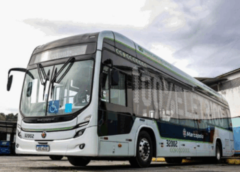 Duas linhas de Salvador recebem teste com ônibus elétrico