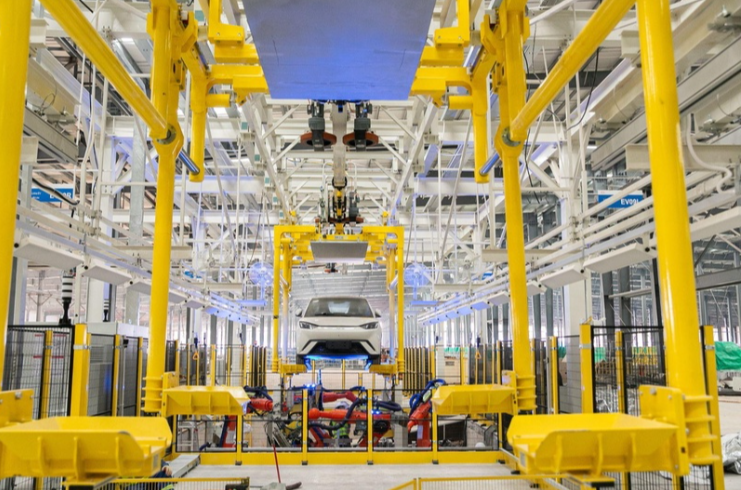 Governo concede a BYD seis meses de incentivos com cotas