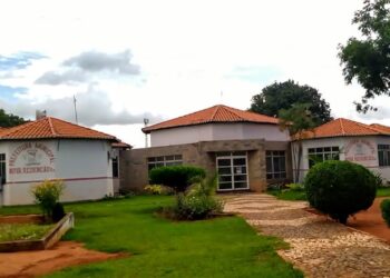TCM rejeita contas após ex-prefeita descumprir a lei