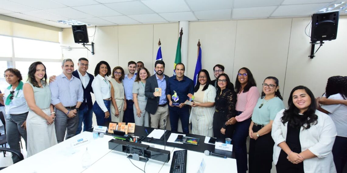 Bruno Reis celebra prêmios de mobilidade e inovação em Salvador