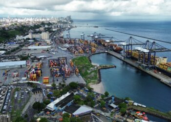Portos da BA adquirem certificado por uso de energia renovável
