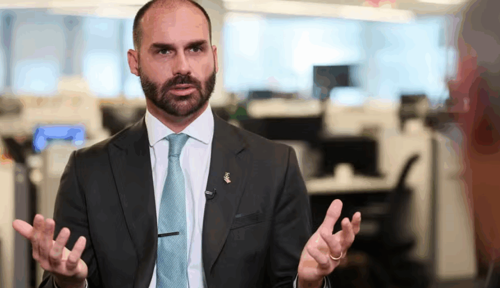 Eduardo Bolsonaro tem maior índice de rejeição em disputa eleitoral