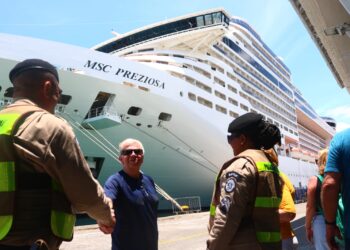 Mais de 4 mil turistas são recebidos na Operação Navio em Salvador