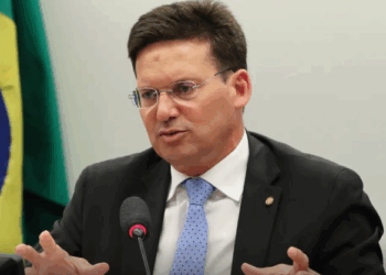 Roma diz esperar votação do Projeto de Anistia antes do recesso