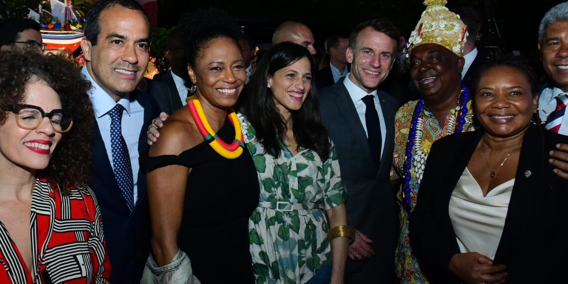 Bruno Reis recepciona Emmanuel Macron na abertura do Festival França-Brasil
