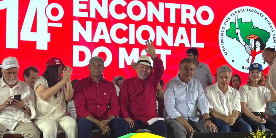 Lula defende multilateralismo e reafirma América Latina como território de paz no encontro do MST em Salvador