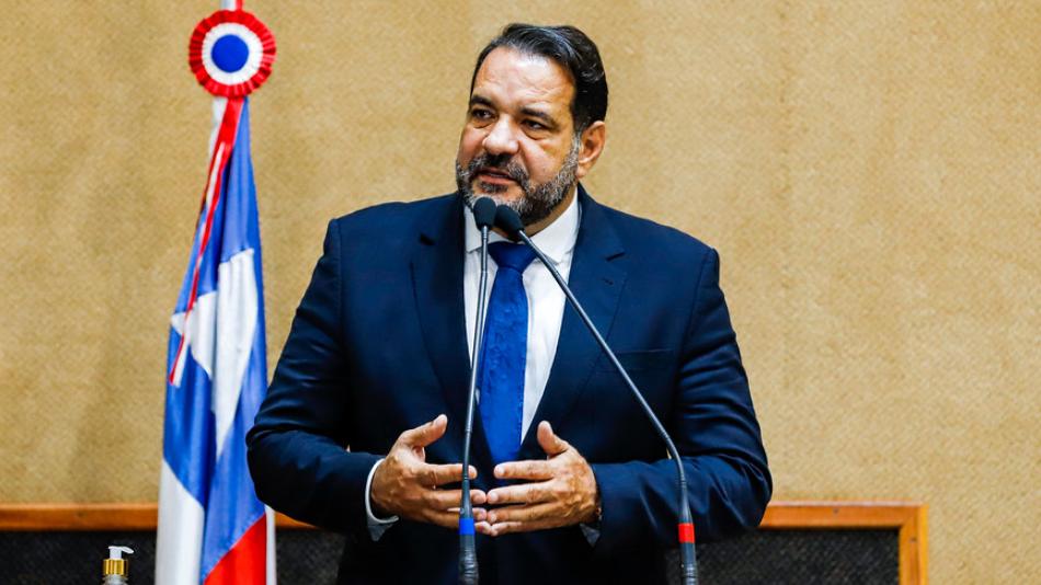 Serviço Médico-Odontológico da ALBA recebe nome de Alan Sanches