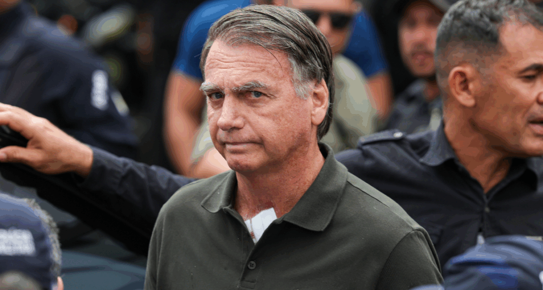 Moraes determina transferência de Bolsonaro para Papuda