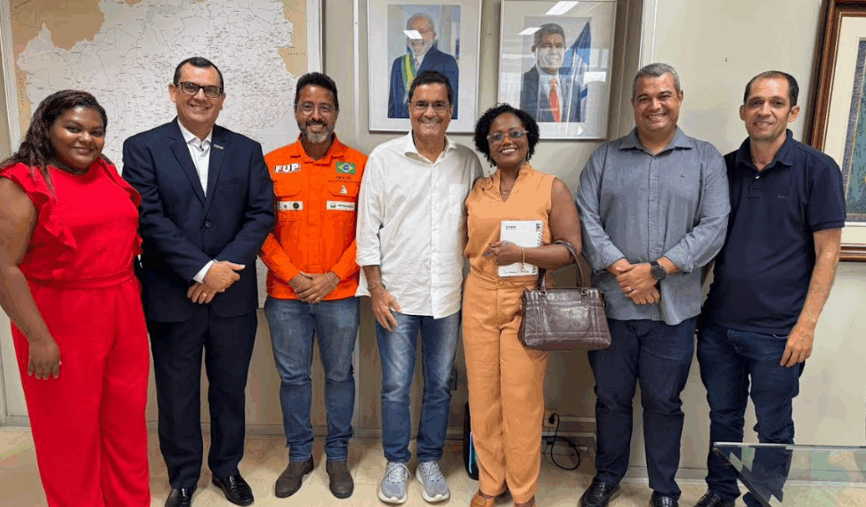 SDE debate fortalecimento do setor coureiro-calçadista de Ipirá
