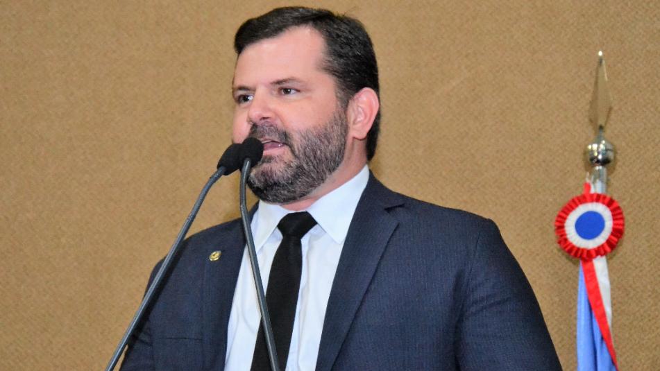 Filho de Ângelo Coronel diz: “Para onde ele for, nós iremos”