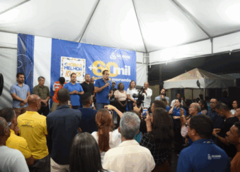 Prefeitura Entrega 147 Casas Reformadas em Cajazeiras XI