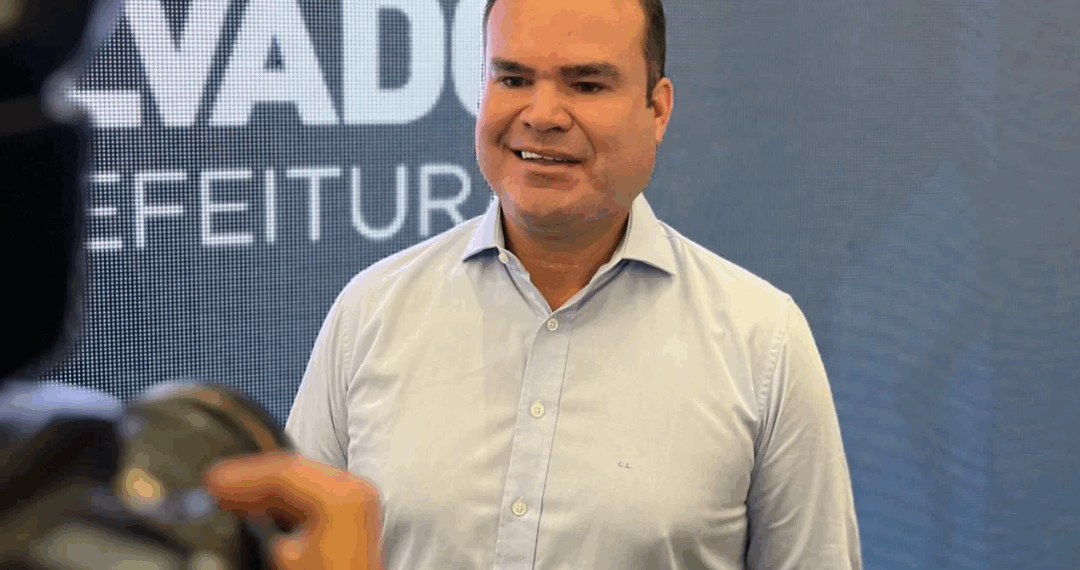 “Apunhalado pelas costas”, diz Cacá Leão após saída de Coronel