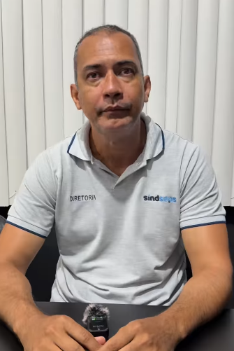 Exonerado, líder sindical ataca Bruno Reis