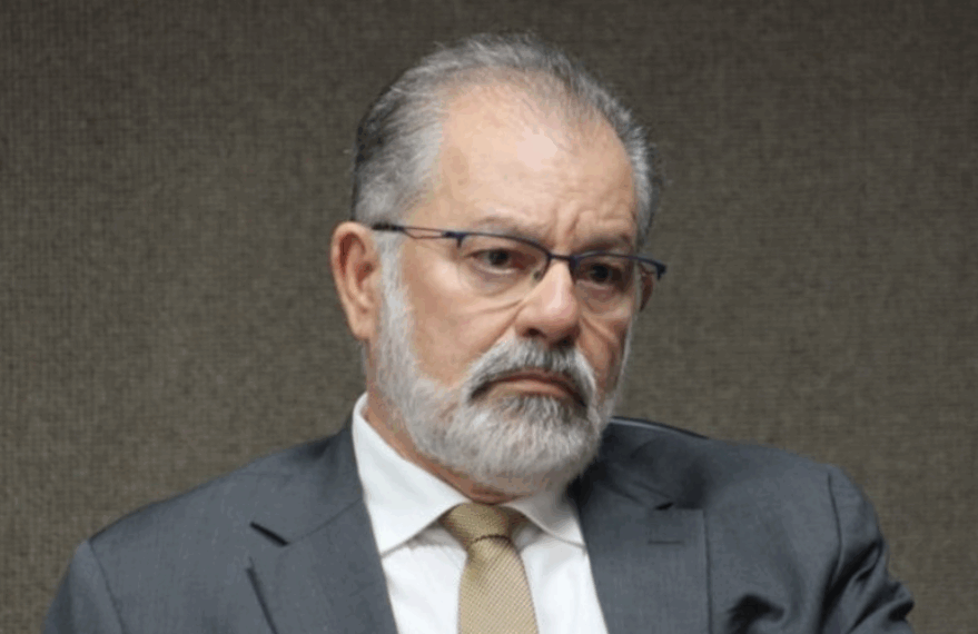Marcelo Nilo admite candidatura independente