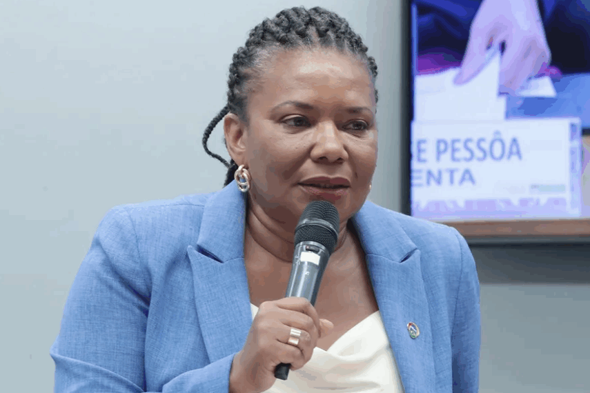 Margareth Menezes rebate críticas ao Carnaval