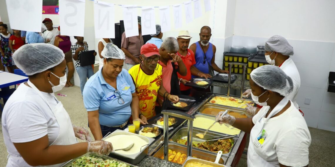 Restaurante Popular de Águas Claras completa 2 anos