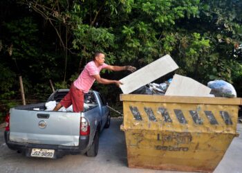 Descarte irregular de entulho gera multa; veja regras
