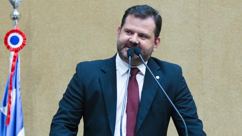 Angelo Coronel Filho se filia ao partido Republicanos
