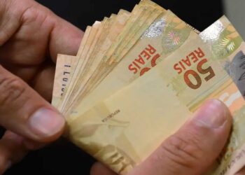 Governo estima valor do salário mínimo para 2027