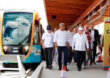 Ao lado de Lula, Jerônimo autoriza nova etapa do VLT e avanço do metrô em Salvador