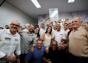 Governo do Estado entrega UBS e autoriza implantação do Sistema de Esgotamento Sanitário em Brumado