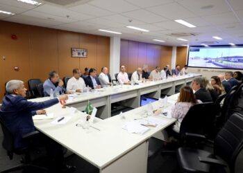 Durante reunião, Jerônimo Rodrigues reforça investimentos em saúde e áreas estratégicas para Piatã