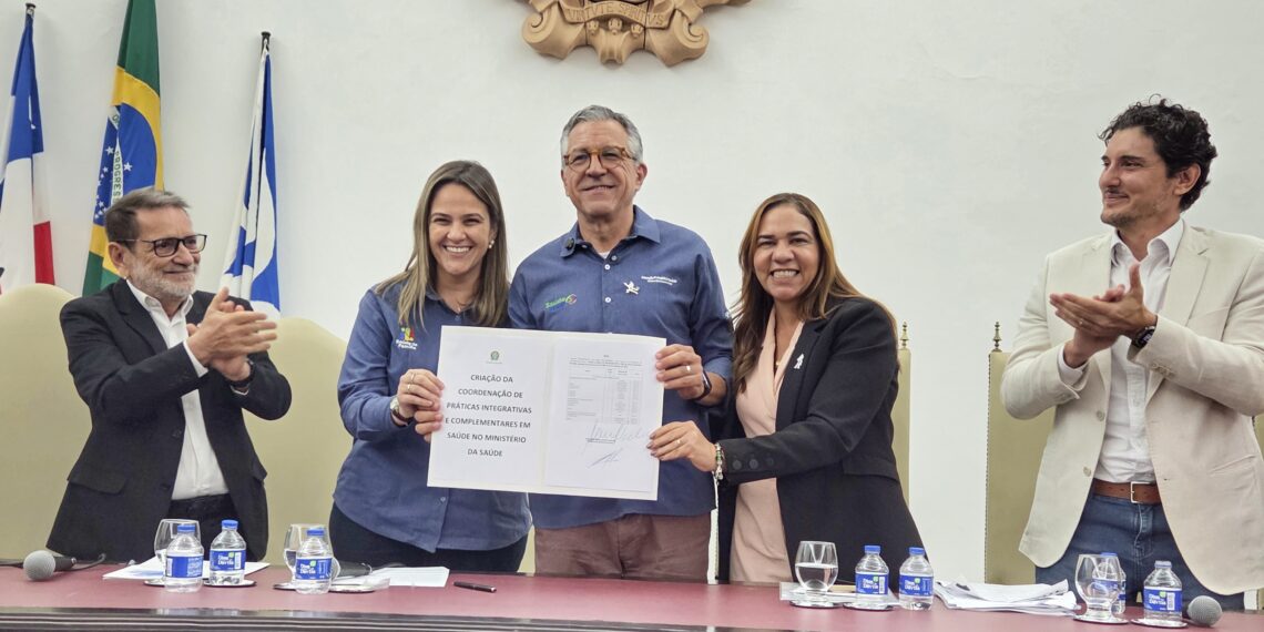 Na Bahia, ministro da Saúde autoriza medidas para fortalecimento de práticas integrativas no SUS