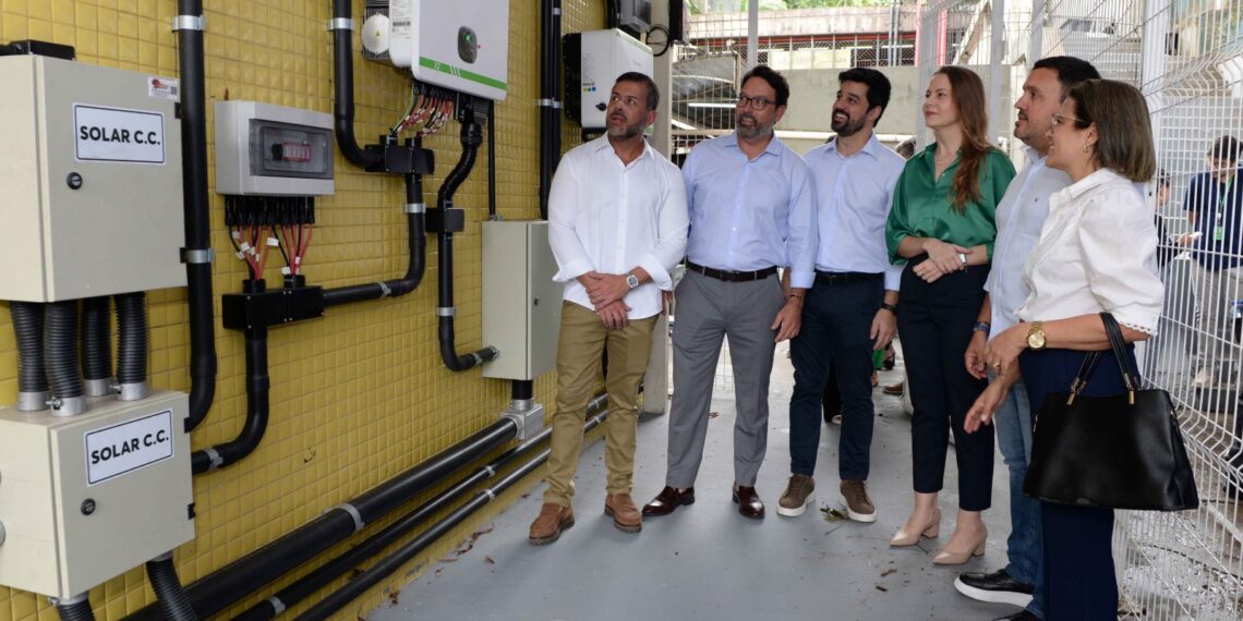 Nova usina solar é instalada na Estação da Lapa através de parceria entre Prefeitura e Neoenergia Coelba