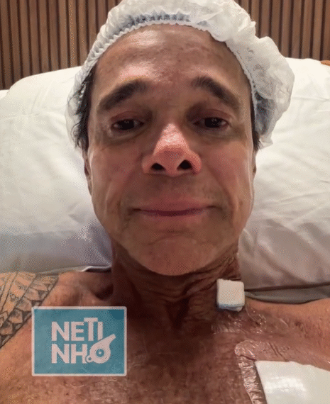 Cantor Netinho chora em hospital após diagnóstico de retorno da doença
