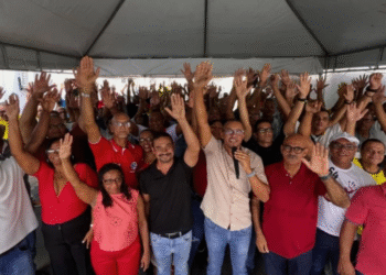 Rodoviários aprovam estado de greve em Salvador em primeiro turno