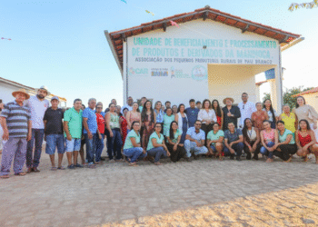 Agricultura Familiar de Riacho de Santana celebra entrega de agroindústrias familiares pelo Governo do Estado