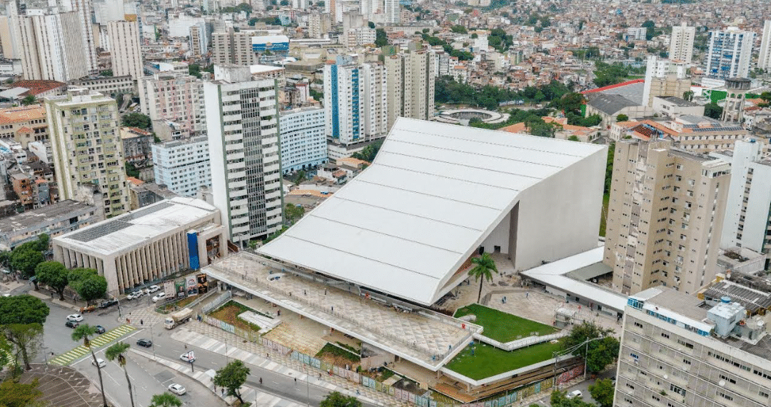 Teatro Castro Alves é reaberto com padrão internacional e valorização do patrimônio cultural
