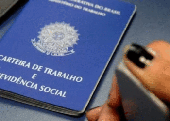 Taxa de desemprego fica em 5,6% no trimestre encerrado em maio, diz IBGE