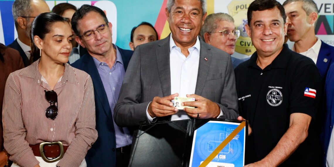 Governo da Bahia inicia emissão da nova Carteira de Identidade Nacional em policarbonato
